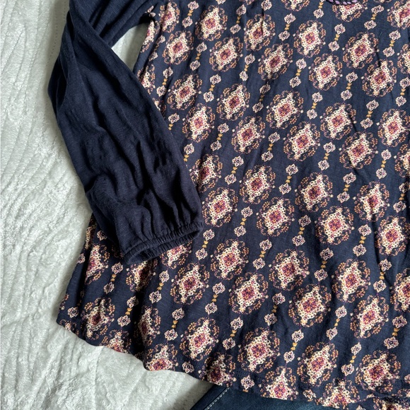 VGUC!💕Boho Navy Printed Long-Sleeve Women's Top - Picture 3 of 9